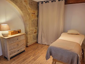 Oriane Marie - Psychopraticienne TCC, Naturopathe & Libération Émotionnelle Chi Neï Tsang | Lyon HOTEL DE VILLE place picture